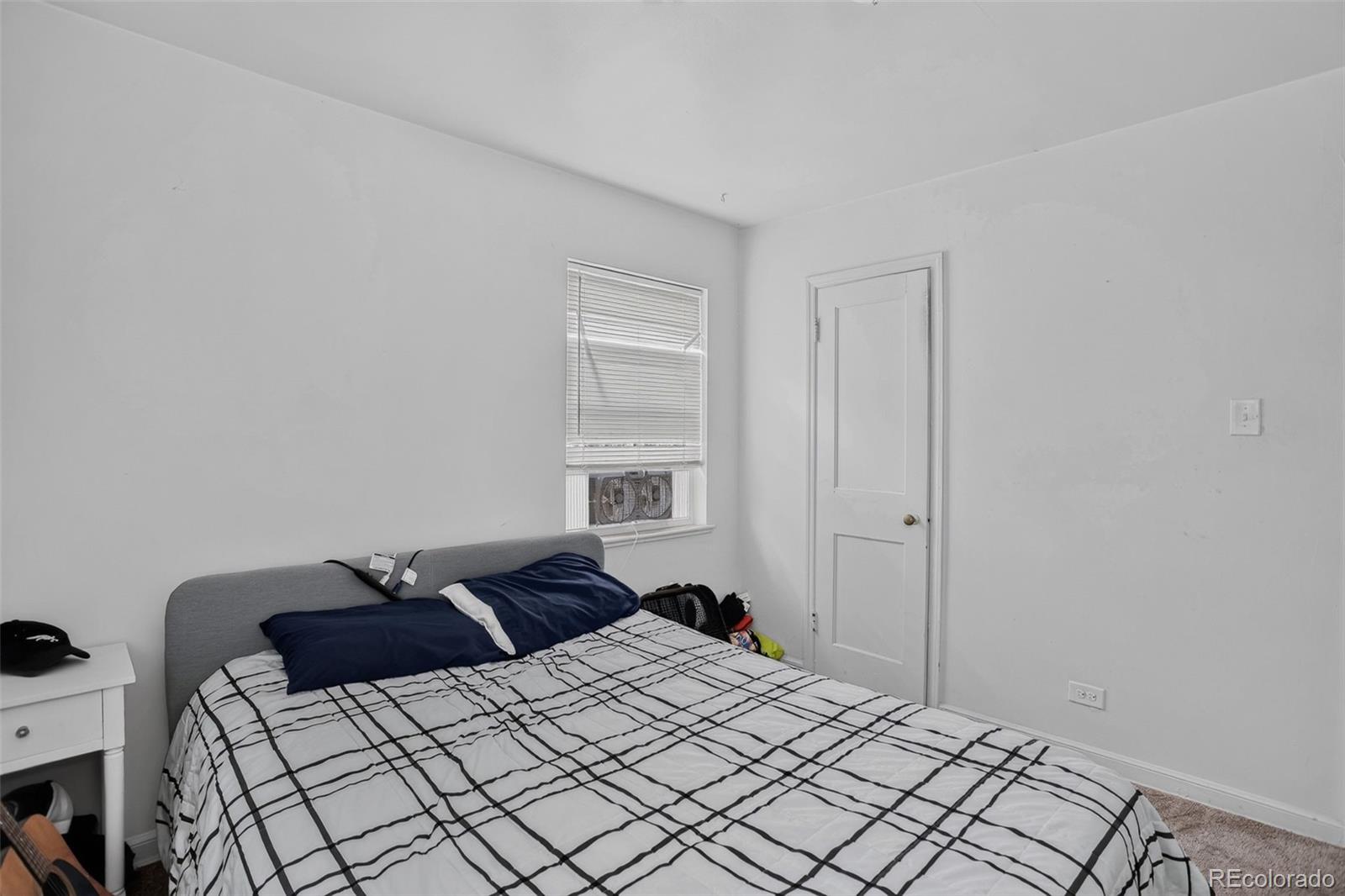 MLS Image #13 for 2314  newport street,denver, Colorado