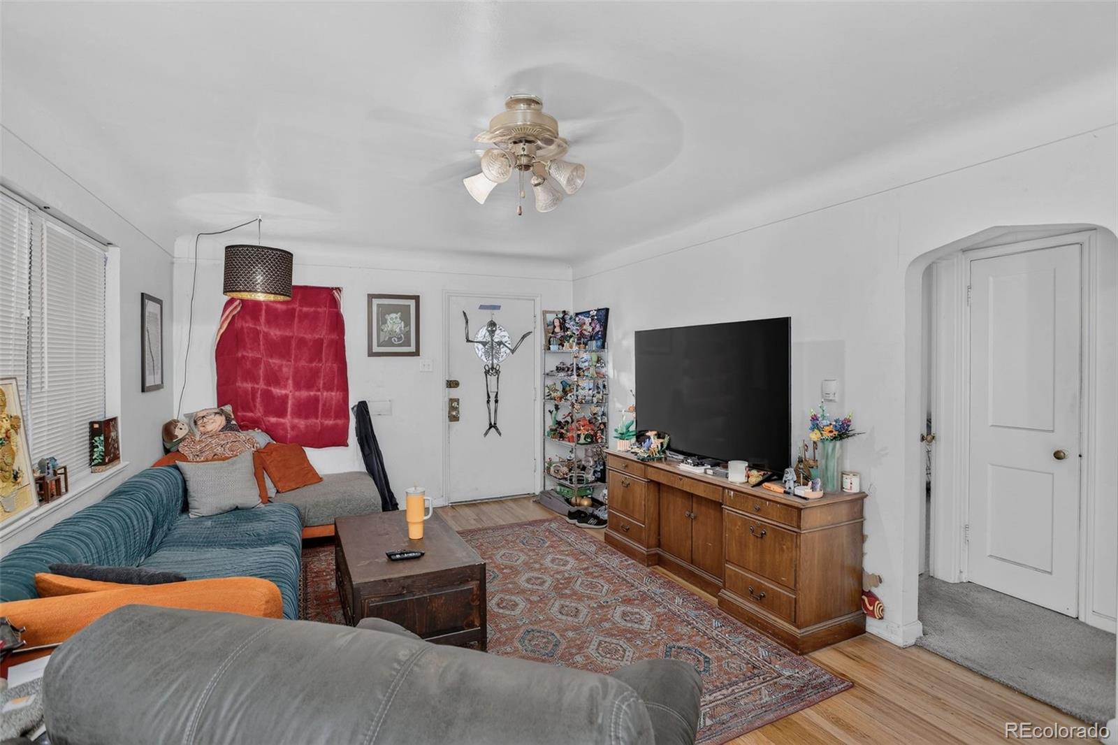 MLS Image #8 for 2314  newport street,denver, Colorado
