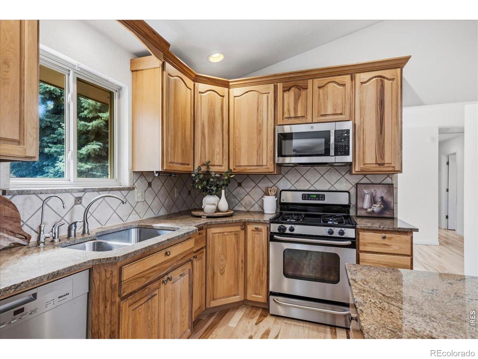 MLS Image #14 for 3035  lakeshore drive,longmont, Colorado