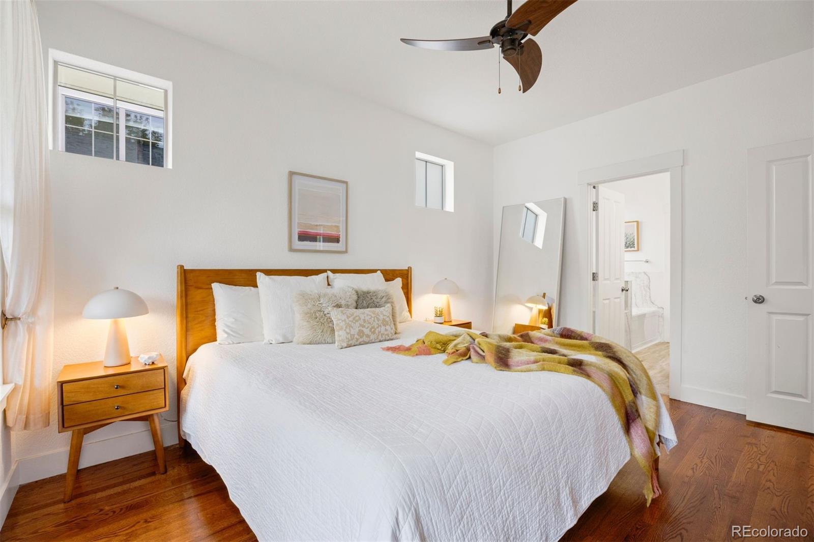 MLS Image #15 for 10691 e 28th avenue,denver, Colorado