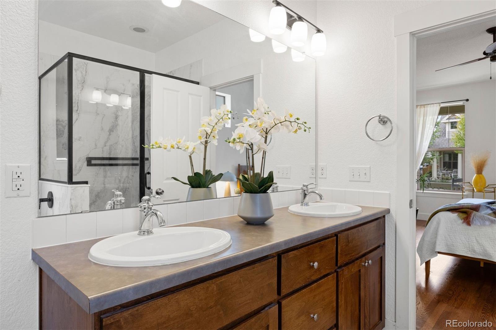 MLS Image #17 for 10691 e 28th avenue,denver, Colorado