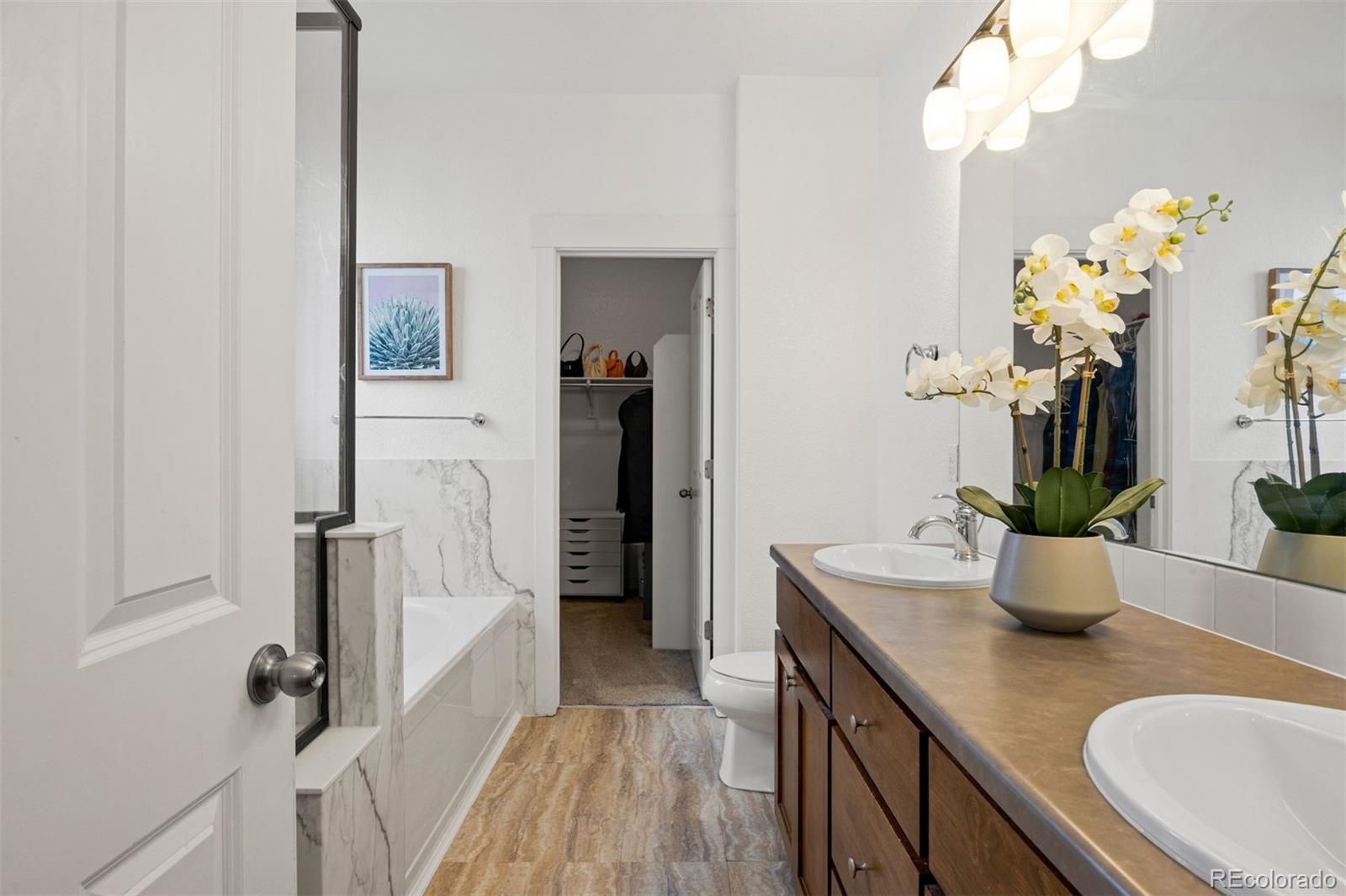 MLS Image #18 for 10691 e 28th avenue,denver, Colorado