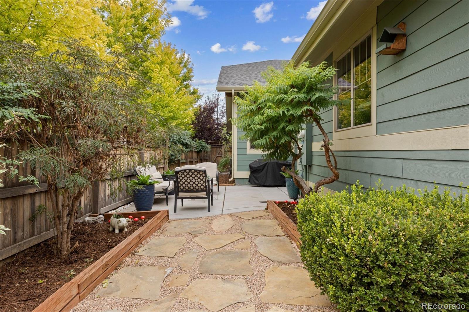 MLS Image #32 for 10691 e 28th avenue,denver, Colorado