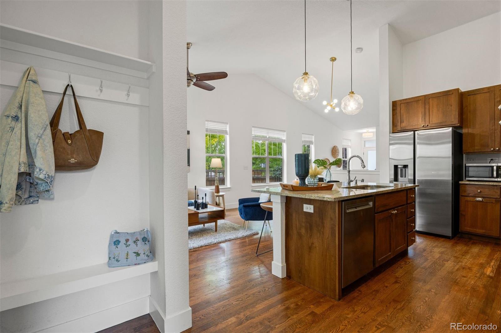 MLS Image #7 for 10691 e 28th avenue,denver, Colorado