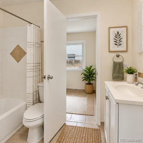 MLS Image #15 for 9190 e 19th avenue,aurora, Colorado