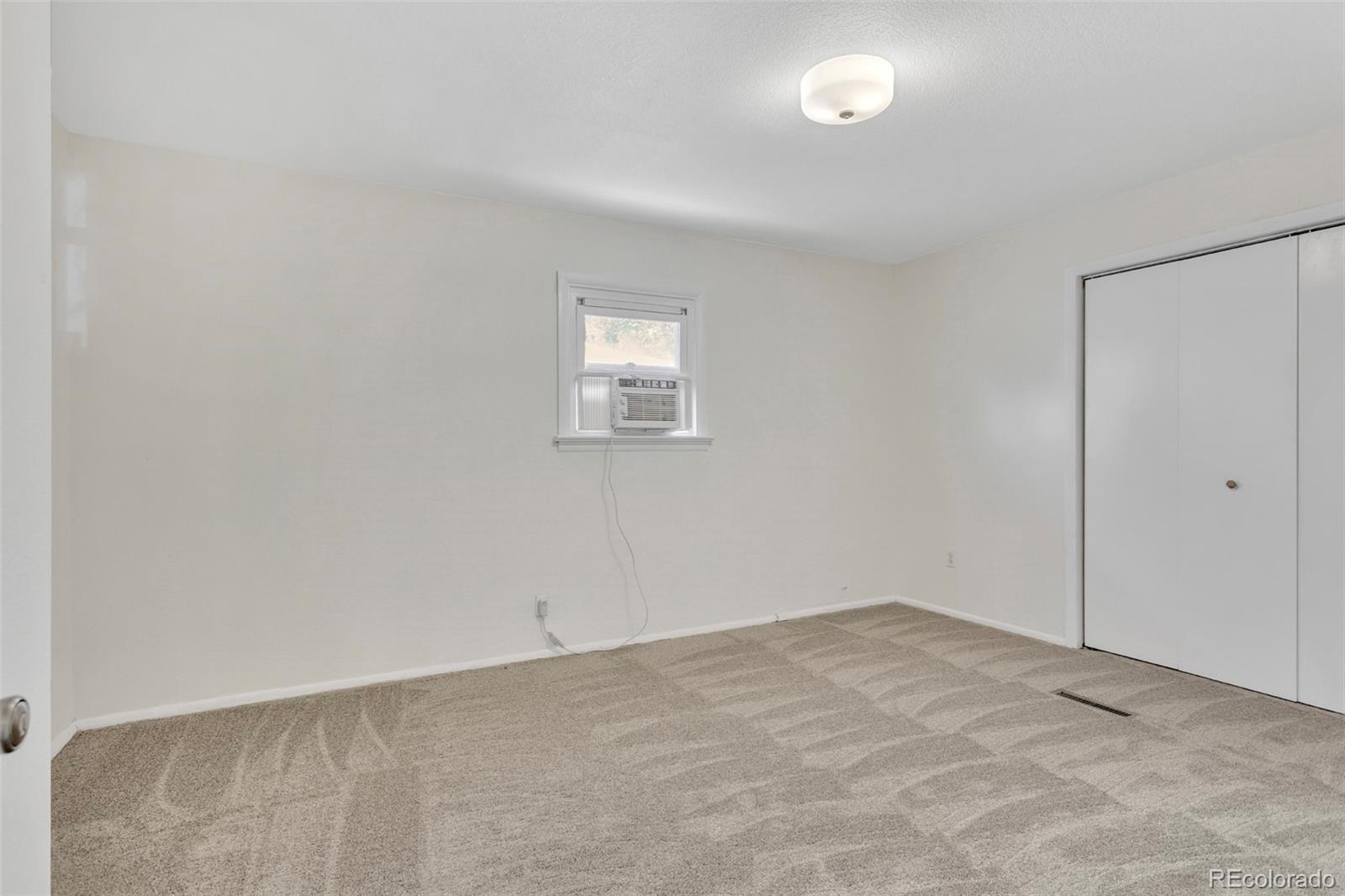 MLS Image #18 for 9190 e 19th avenue,aurora, Colorado