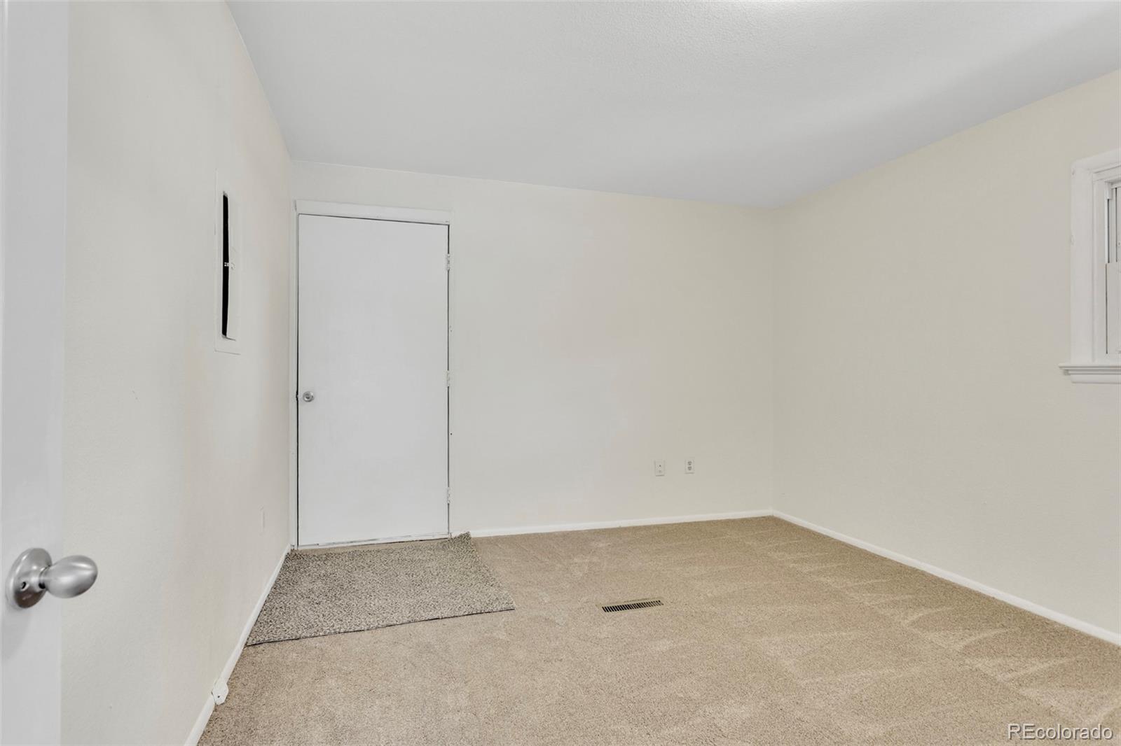 MLS Image #20 for 9190 e 19th avenue,aurora, Colorado