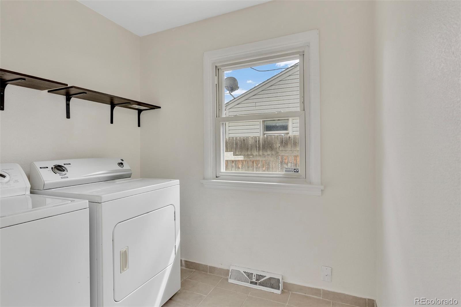 MLS Image #24 for 9190 e 19th avenue,aurora, Colorado