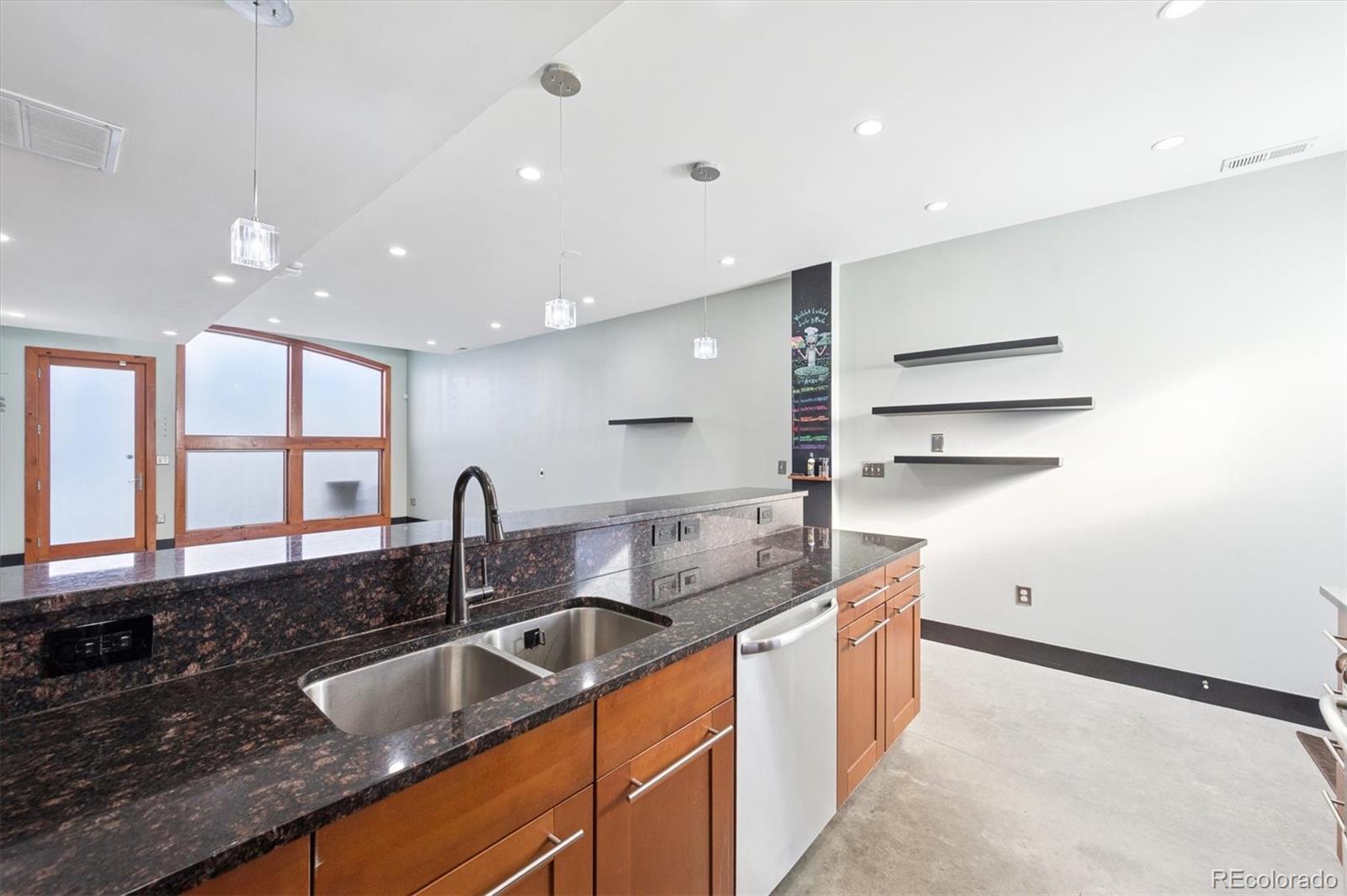 MLS Image #12 for 1544  zenobia street 103,denver, Colorado
