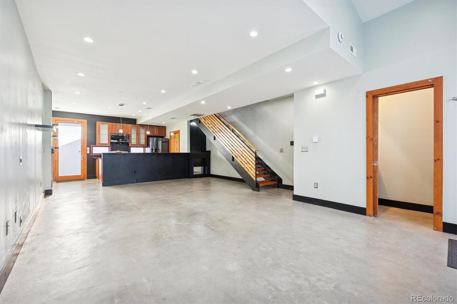 MLS Image #3 for 1544  zenobia street 103,denver, Colorado