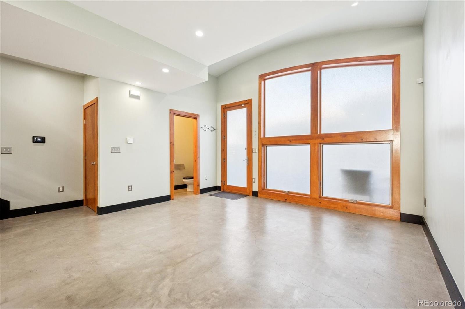 MLS Image #4 for 1544  zenobia street 103,denver, Colorado