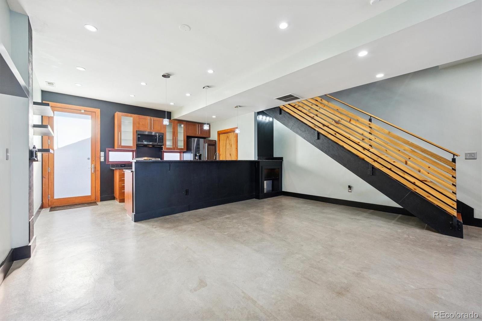 MLS Image #5 for 1544  zenobia street 103,denver, Colorado