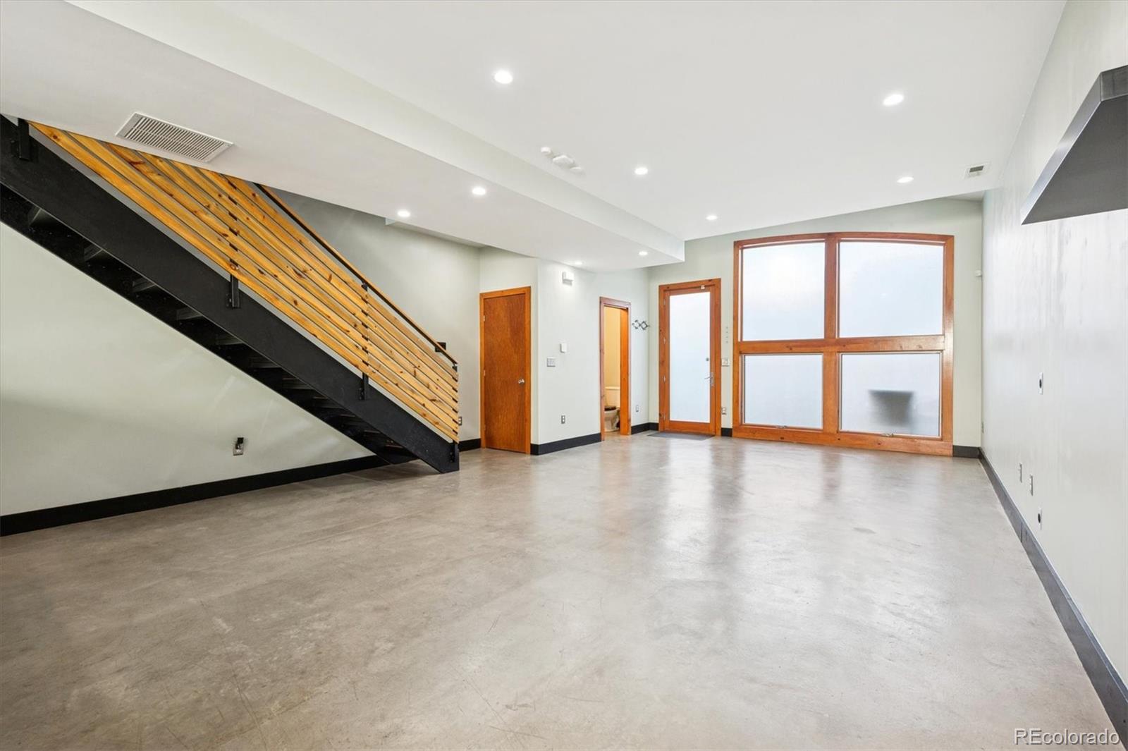 MLS Image #7 for 1544  zenobia street 103,denver, Colorado