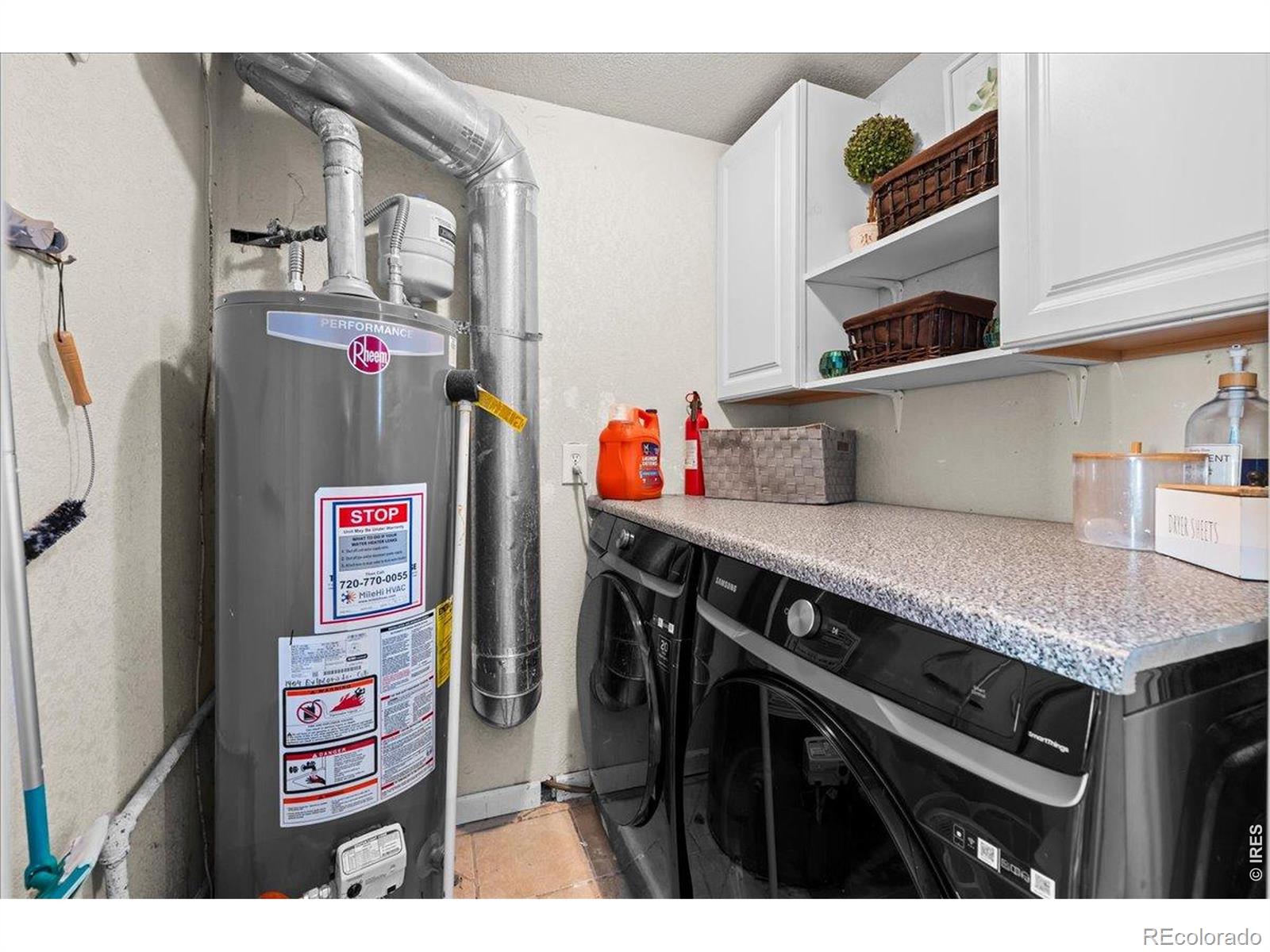 MLS Image #12 for 1404  explorador calle ,denver, Colorado