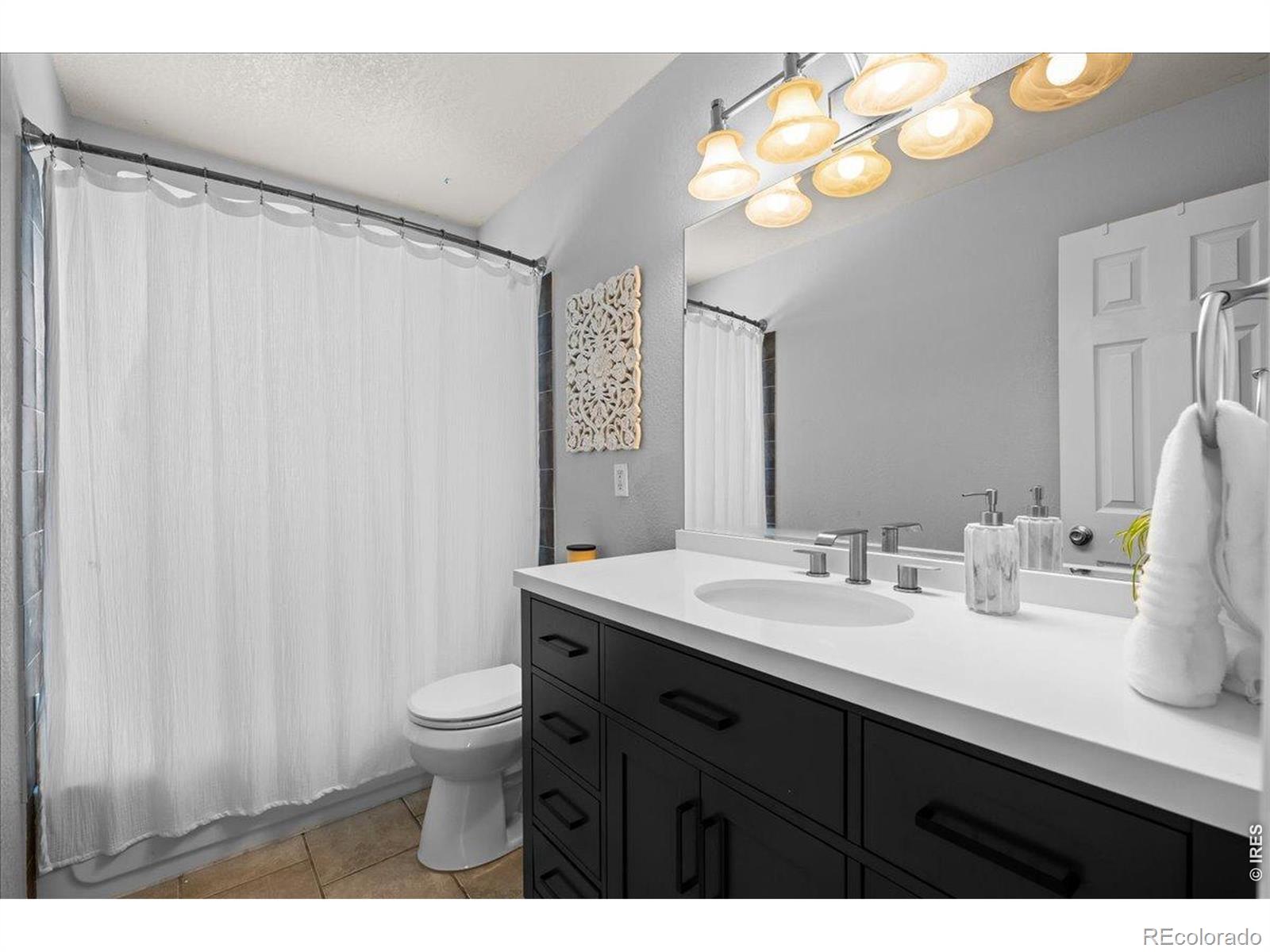 MLS Image #18 for 1404  explorador calle ,denver, Colorado