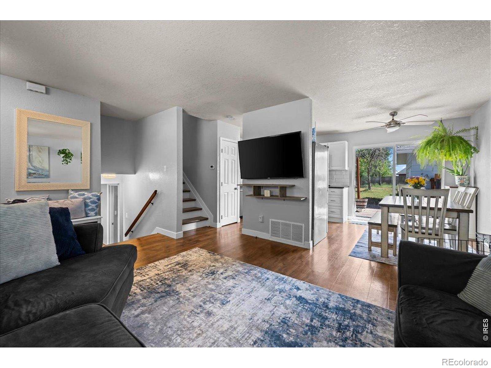MLS Image #4 for 1404  explorador calle ,denver, Colorado
