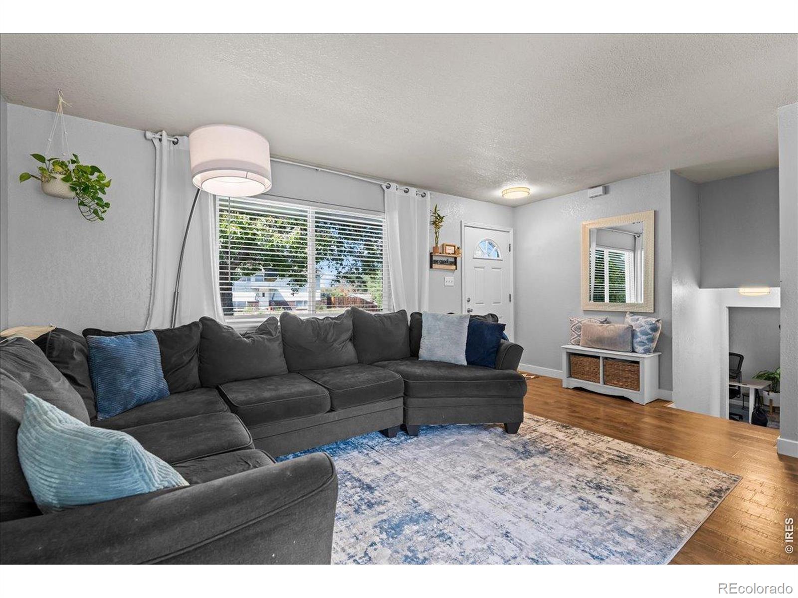 MLS Image #6 for 1404  explorador calle ,denver, Colorado