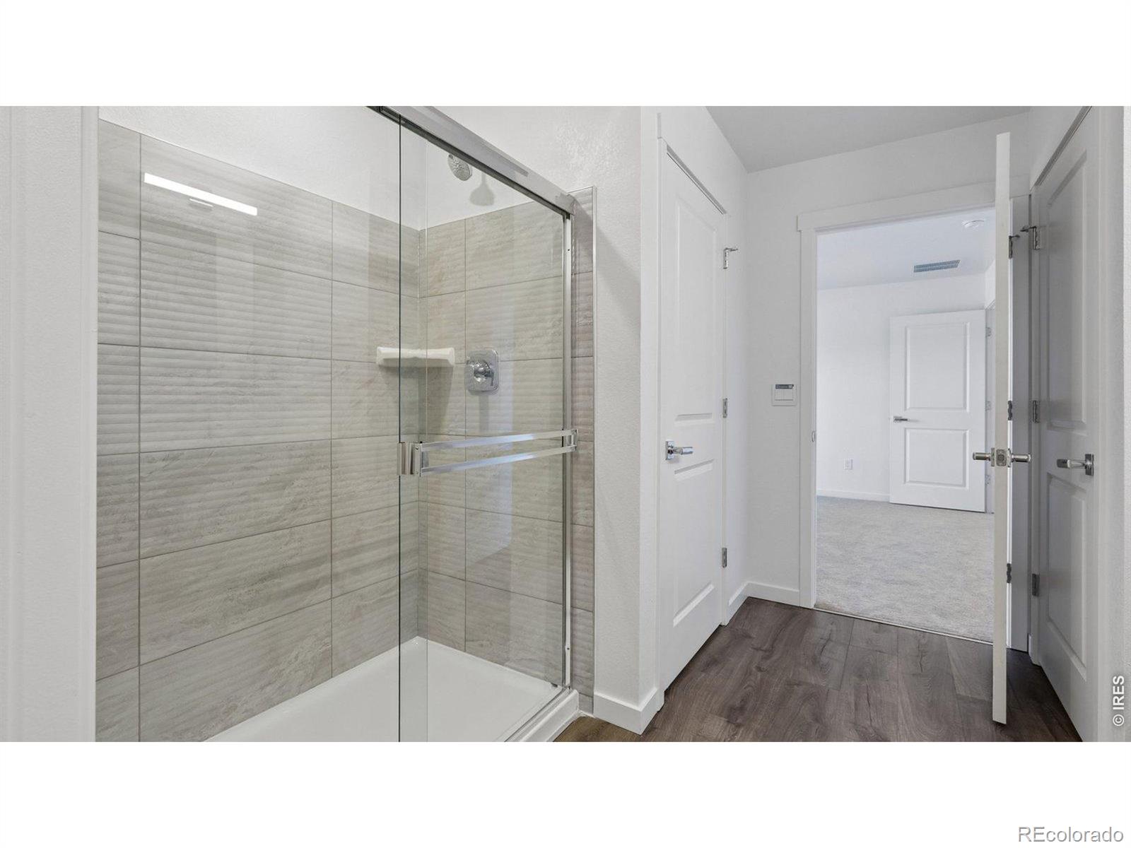MLS Image #11 for 1923  sorghum way,johnstown, Colorado