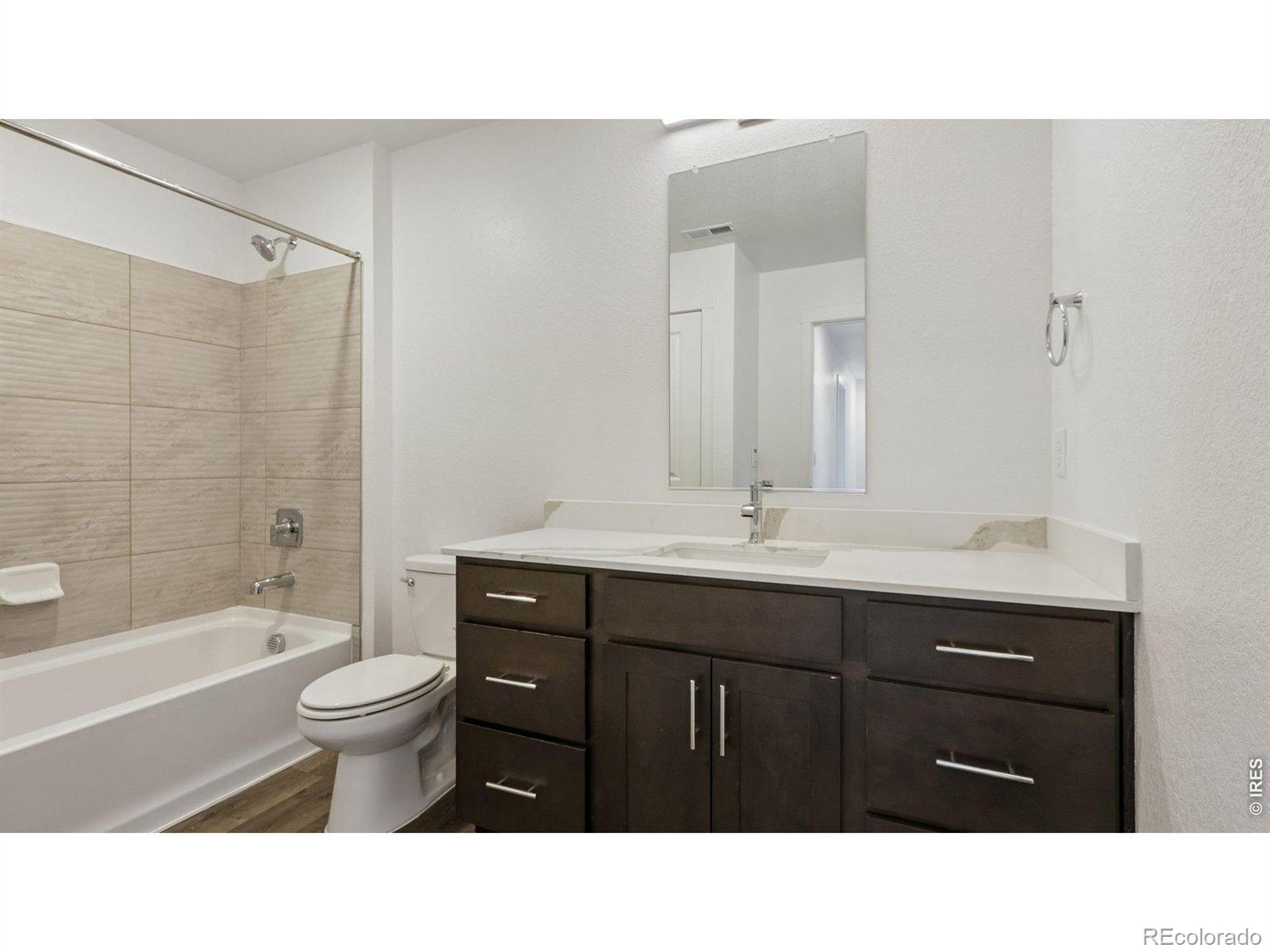 MLS Image #19 for 1923  sorghum way,johnstown, Colorado