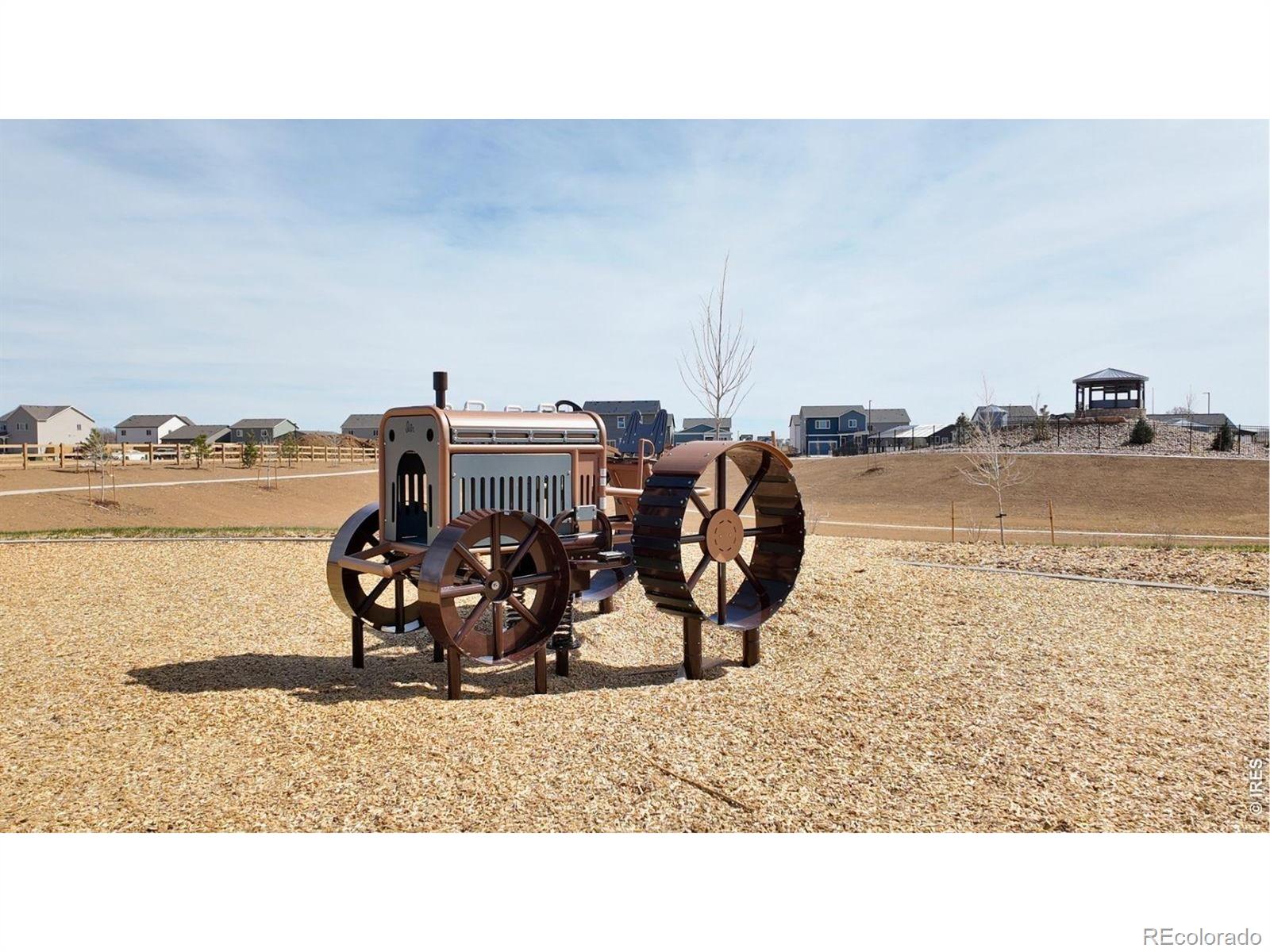 MLS Image #32 for 1923  sorghum way,johnstown, Colorado