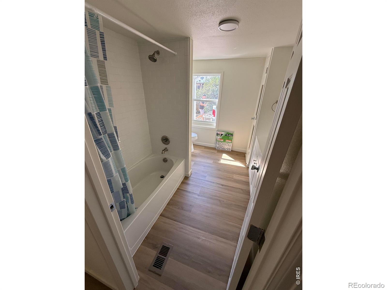 MLS Image #13 for 728  rene drive,fort collins, Colorado