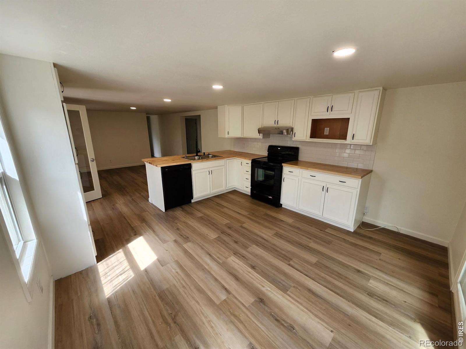 MLS Image #3 for 728  rene drive,fort collins, Colorado
