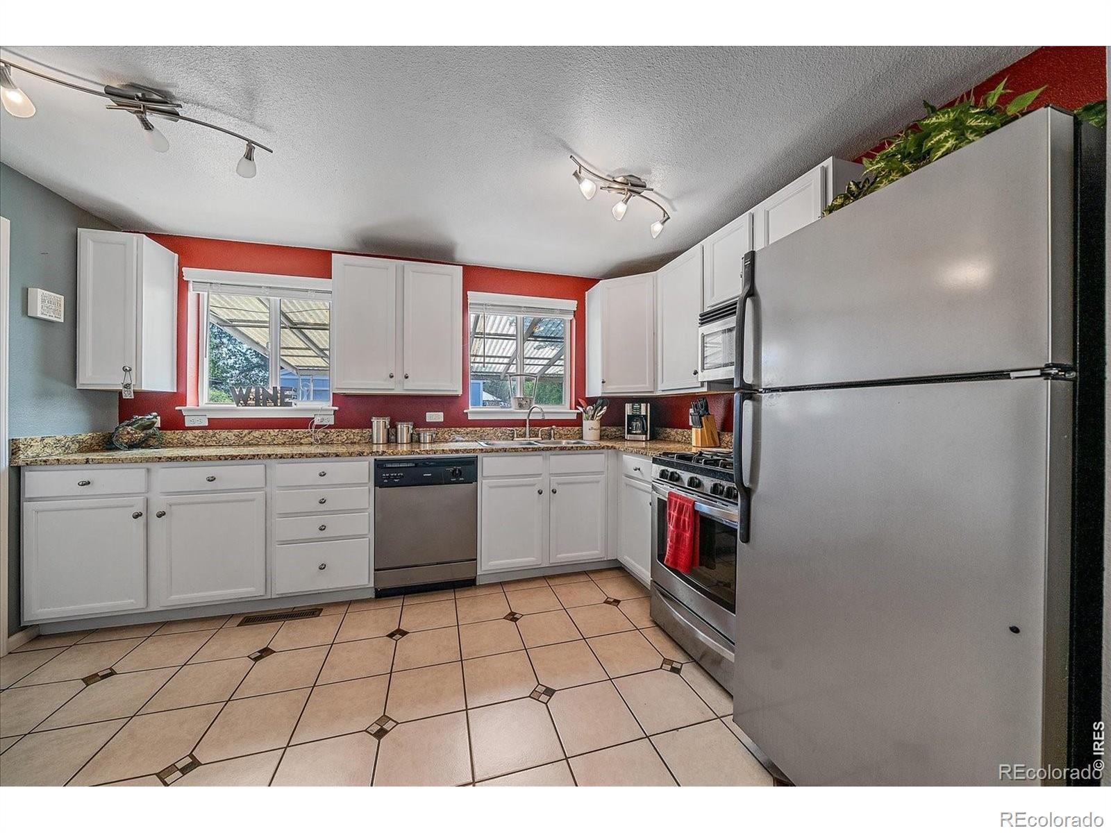 MLS Image #7 for 3040  grape street,denver, Colorado