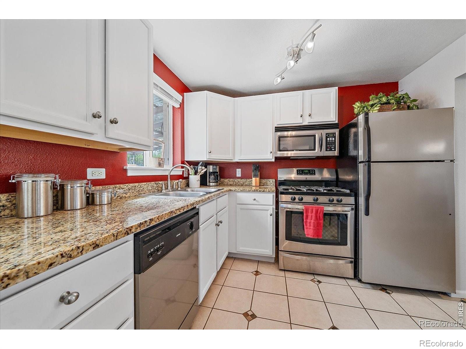 MLS Image #8 for 3040  grape street,denver, Colorado