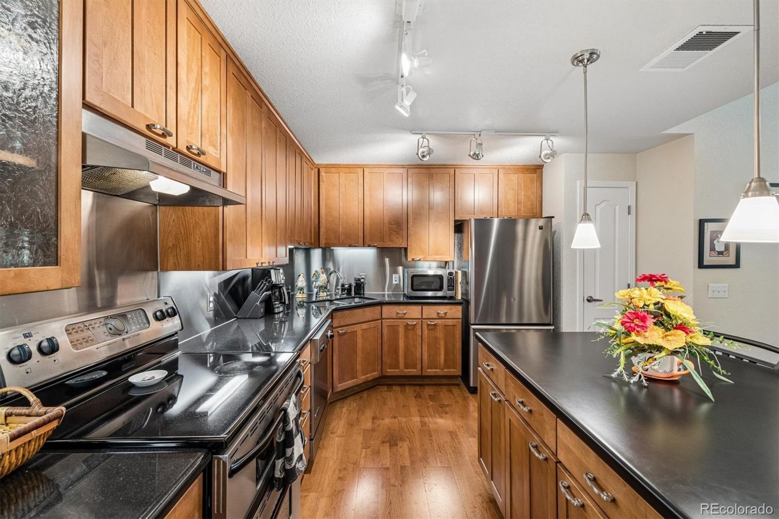MLS Image #7 for 159  quebec street,denver, Colorado