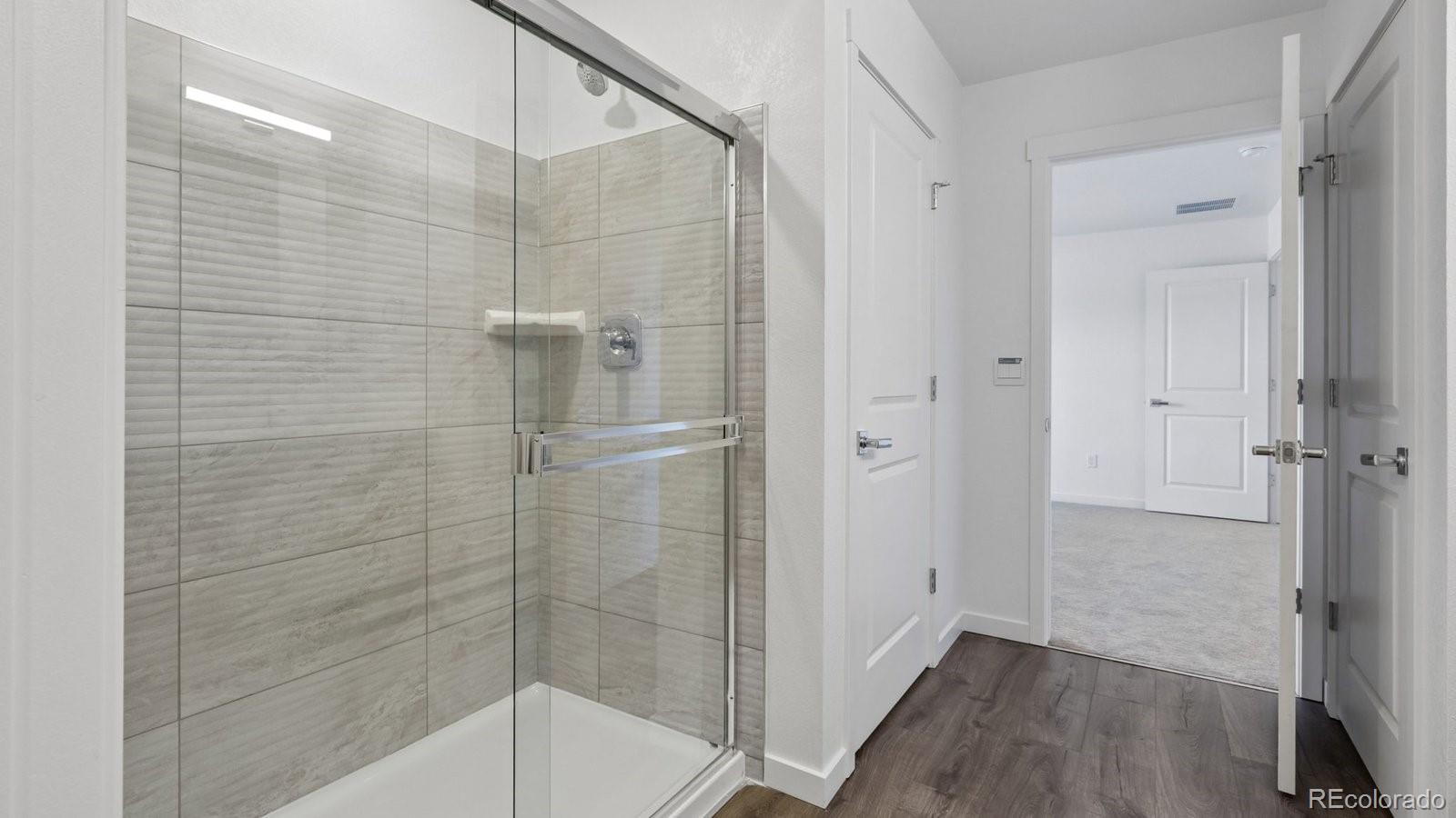MLS Image #11 for 1923  sorghum way,johnstown, Colorado