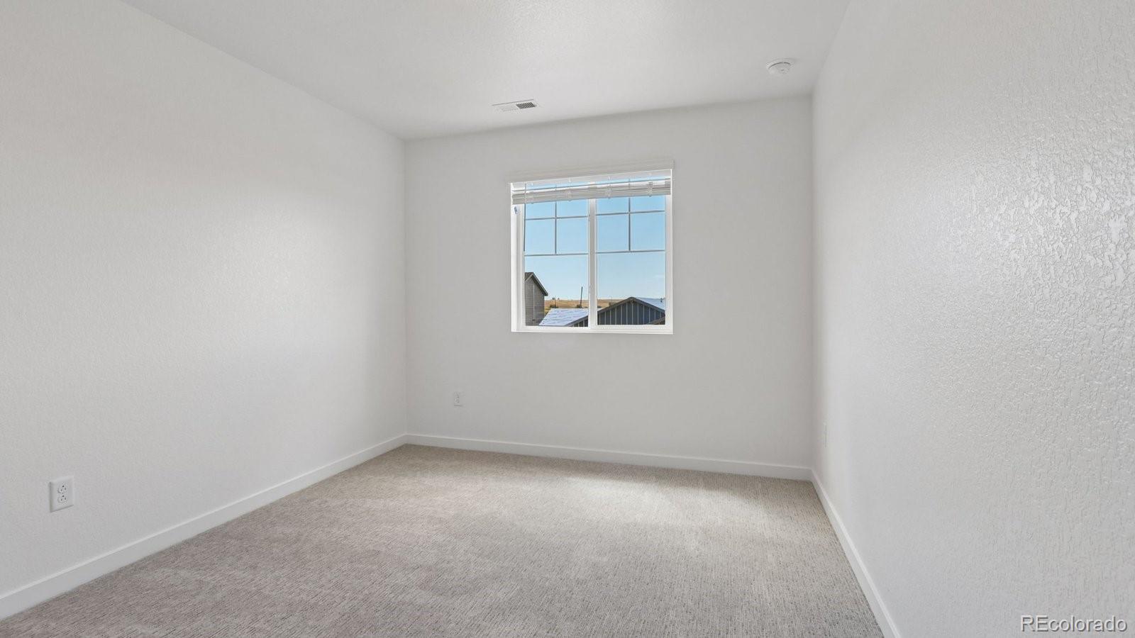 MLS Image #16 for 1923  sorghum way,johnstown, Colorado