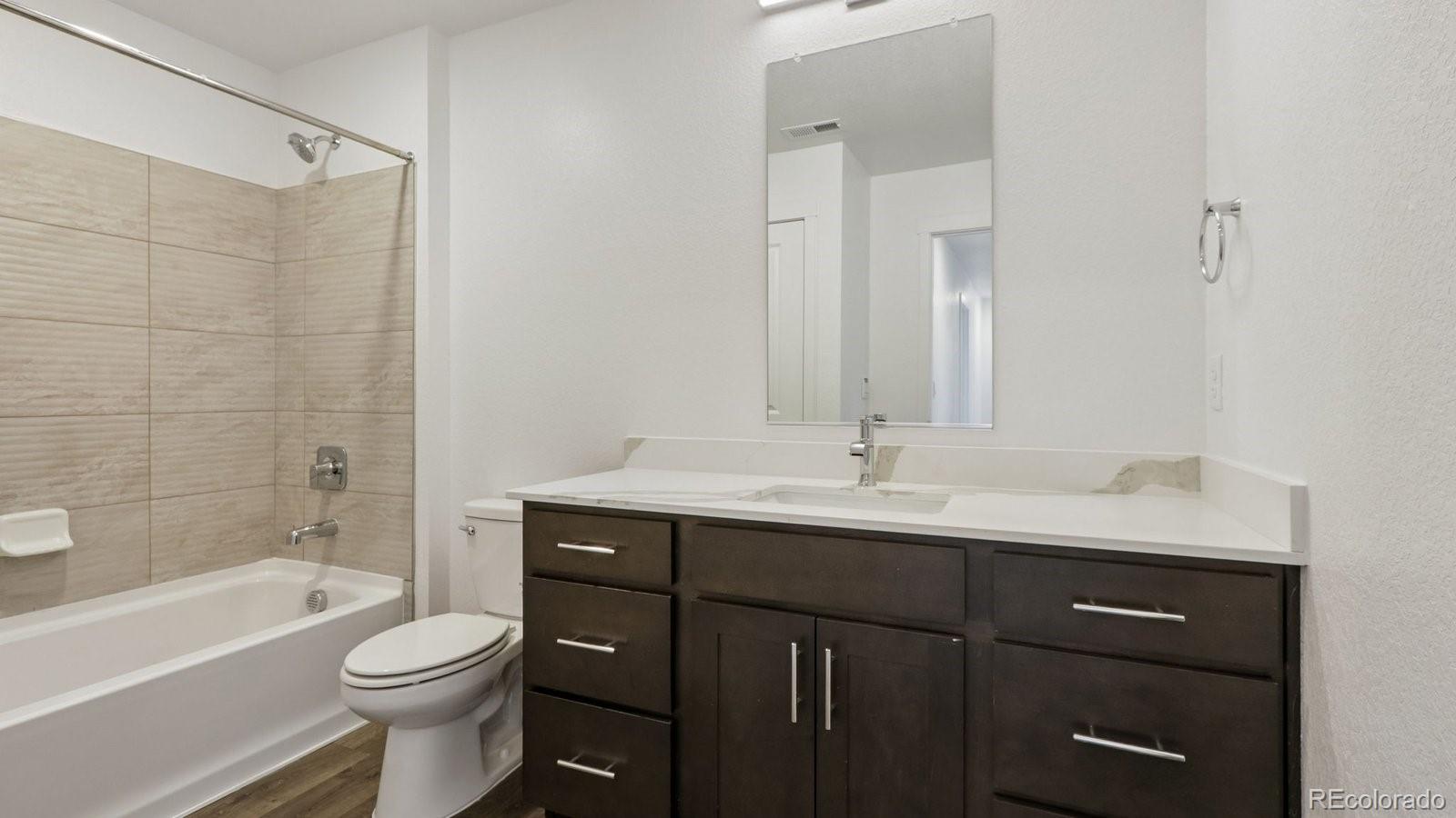 MLS Image #18 for 1923  sorghum way,johnstown, Colorado