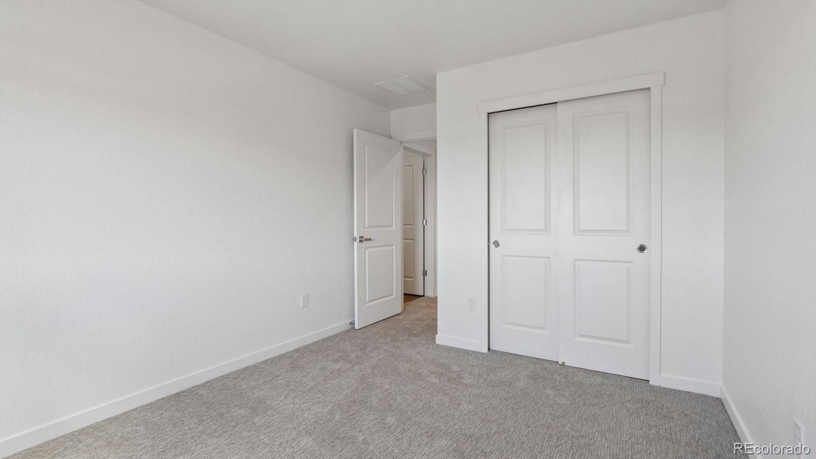 MLS Image #21 for 1923  sorghum way,johnstown, Colorado