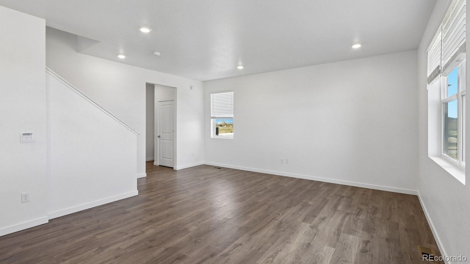 MLS Image #4 for 1923  sorghum way,johnstown, Colorado