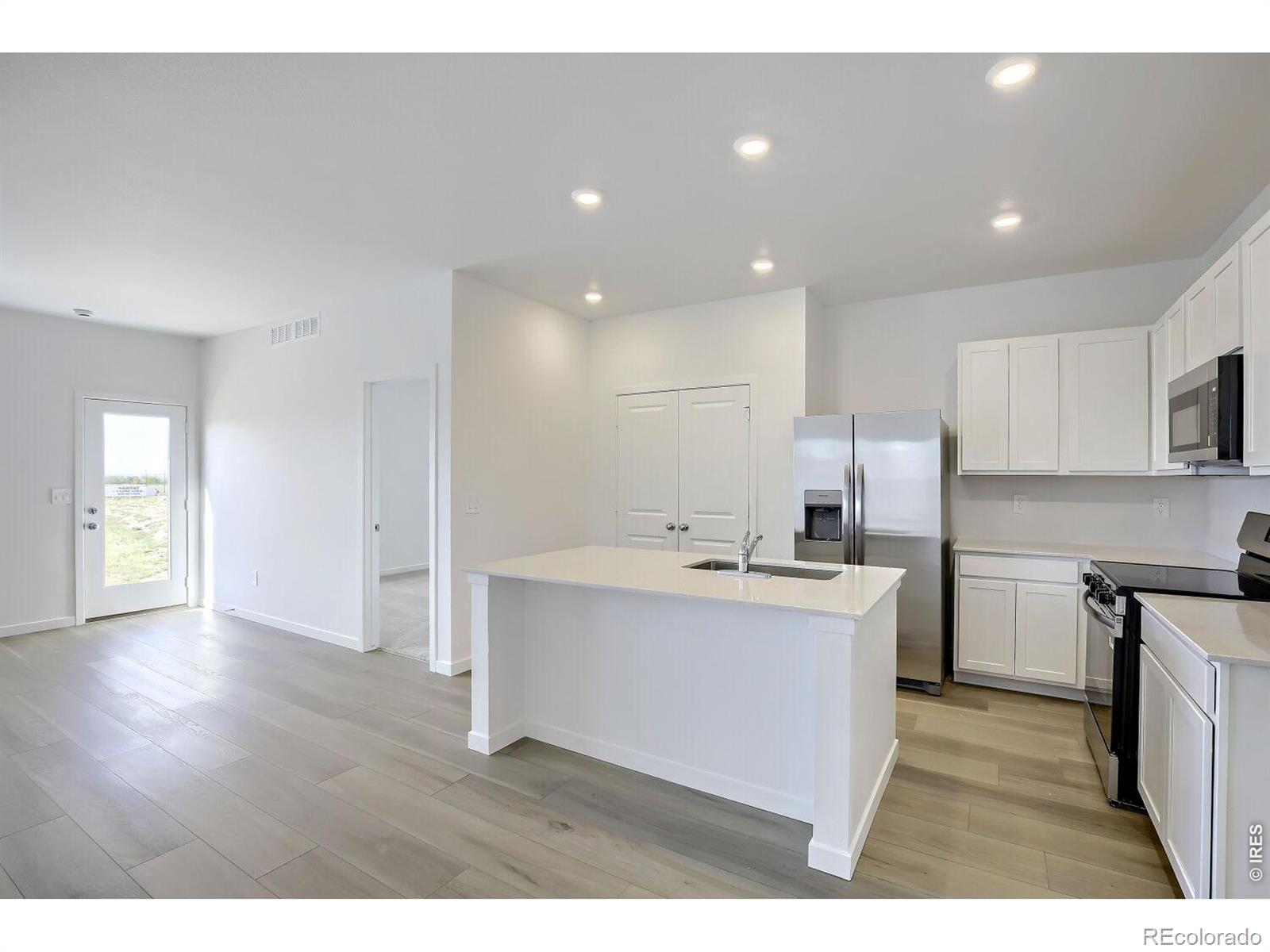 MLS Image #5 for 6134  drum place,loveland, Colorado
