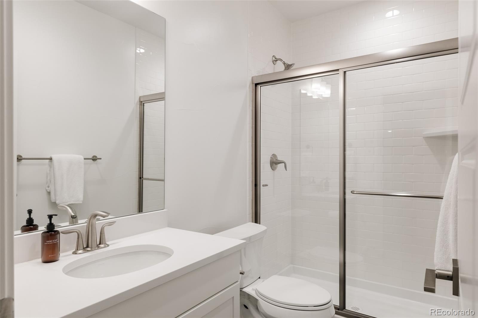 MLS Image #40 for 5987  chester way,denver, Colorado