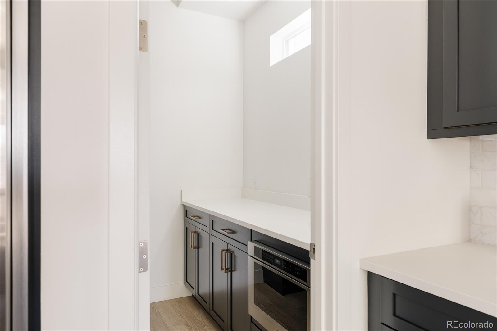 MLS Image #8 for 5987  chester way,denver, Colorado