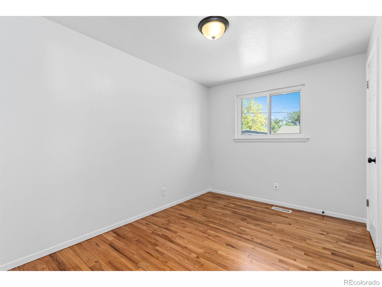 MLS Image #16 for 7860  mona court,denver, Colorado