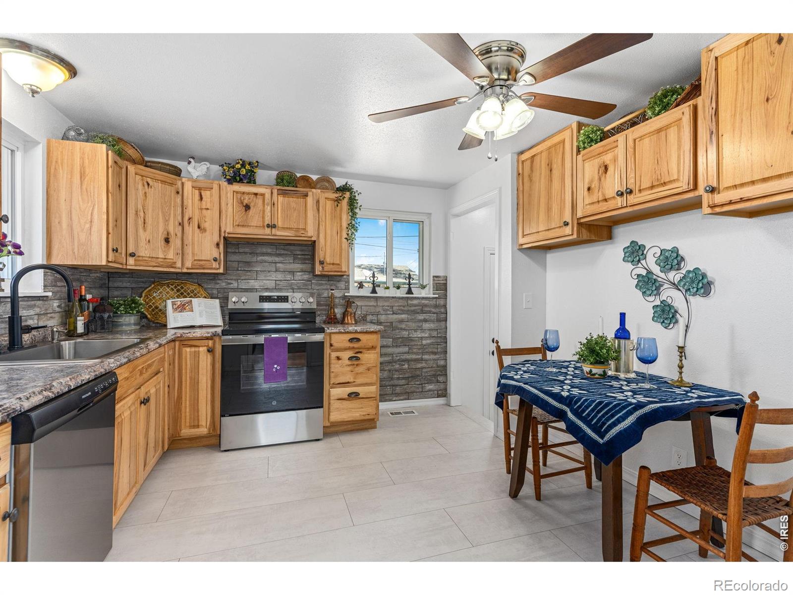 MLS Image #6 for 7860  mona court,denver, Colorado