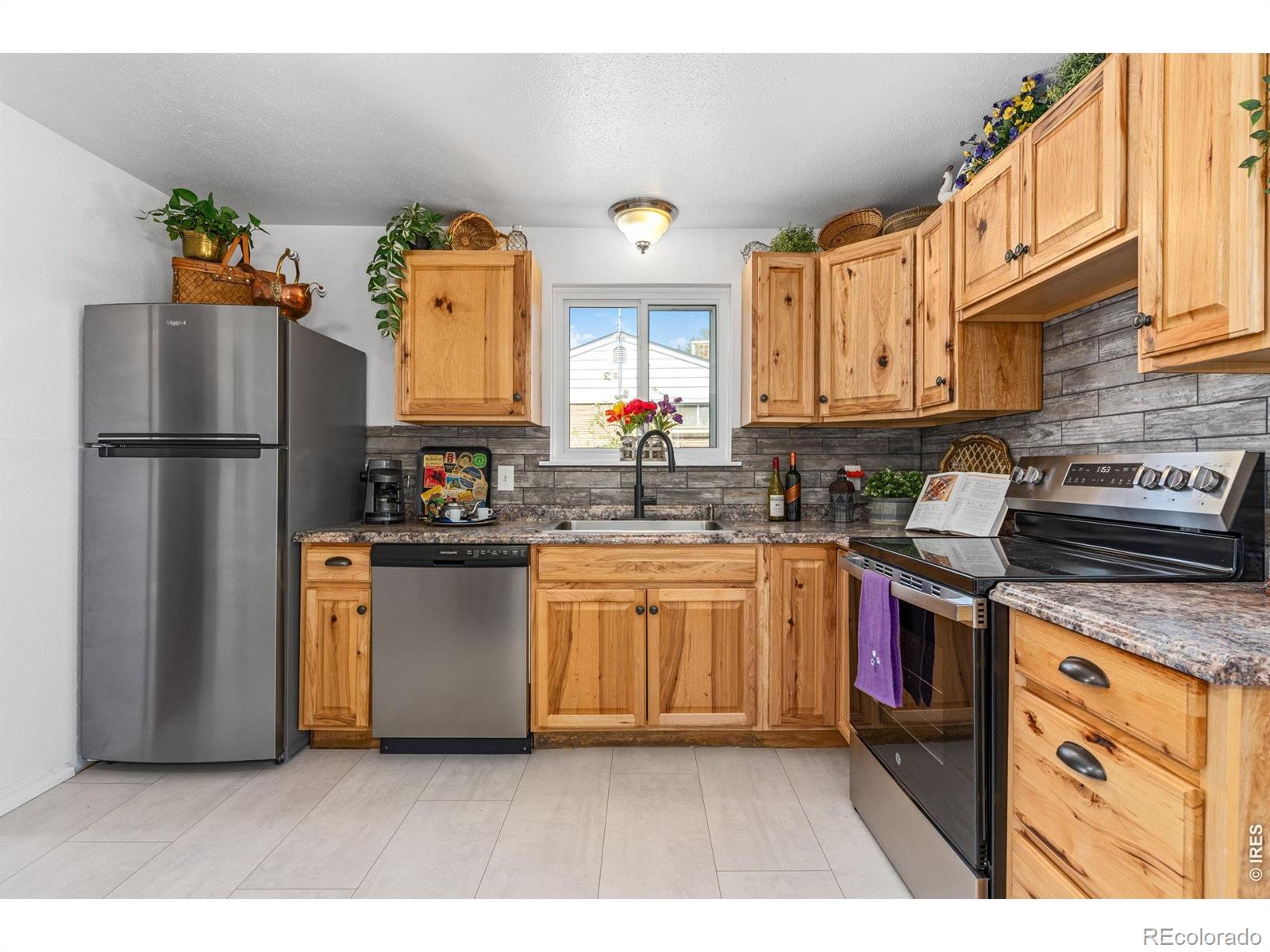 MLS Image #9 for 7860  mona court,denver, Colorado