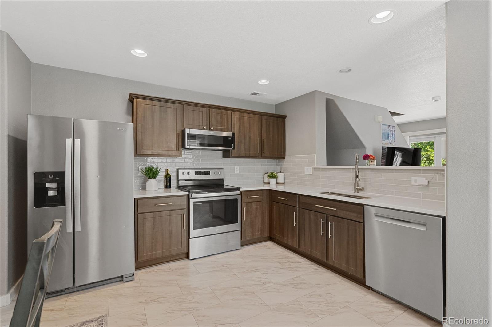 MLS Image #5 for 882  mockingbird lane ,brighton, Colorado