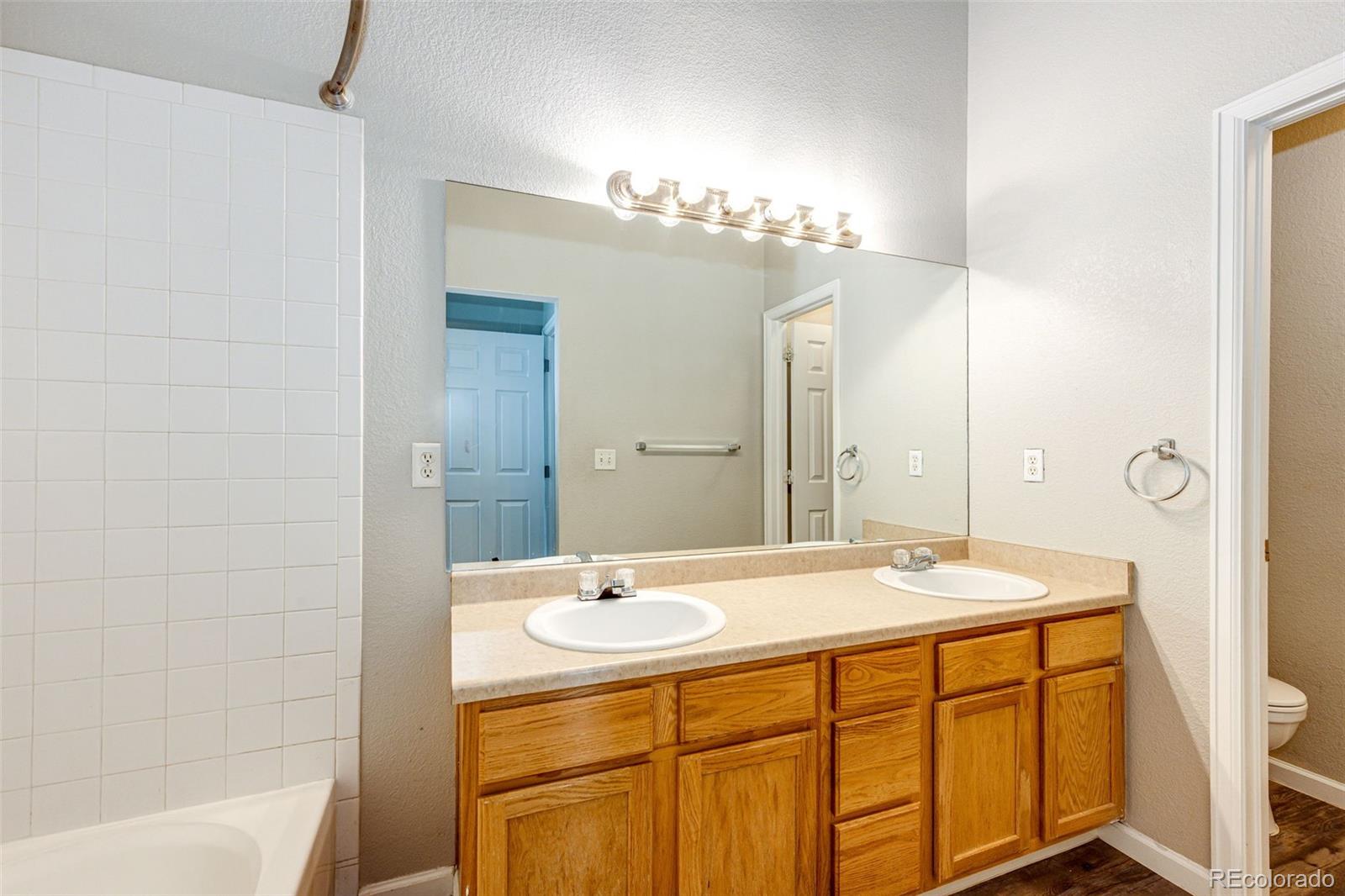 MLS Image #16 for 2308 s genoa way,aurora, Colorado