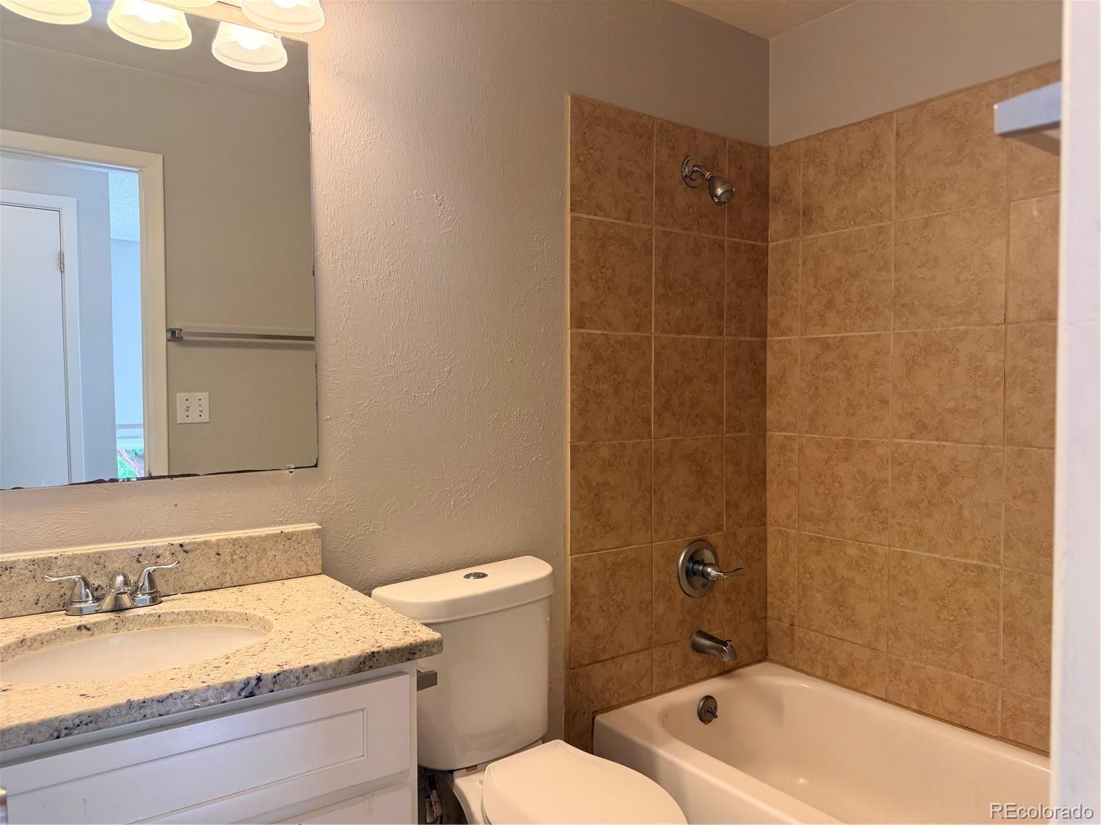 MLS Image #21 for 3226 s nucla street,aurora, Colorado