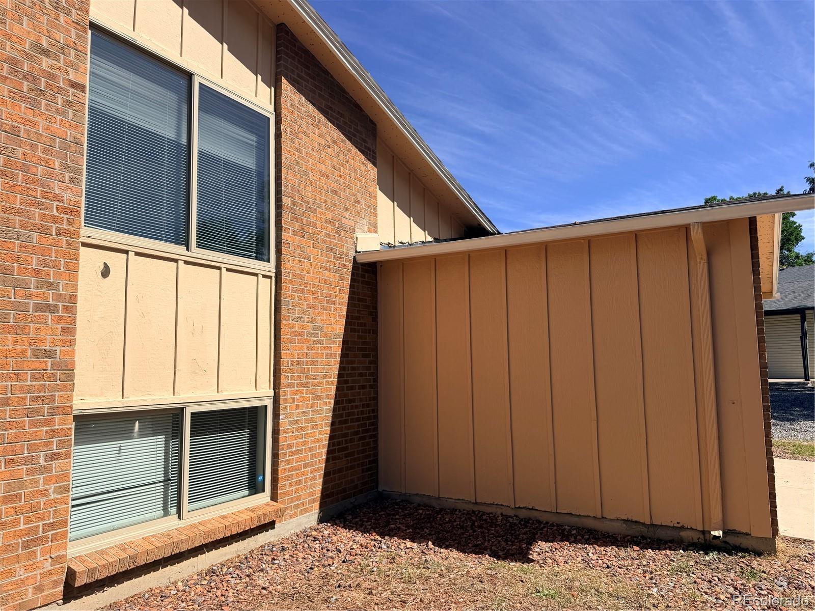 MLS Image #3 for 3226 s nucla street,aurora, Colorado