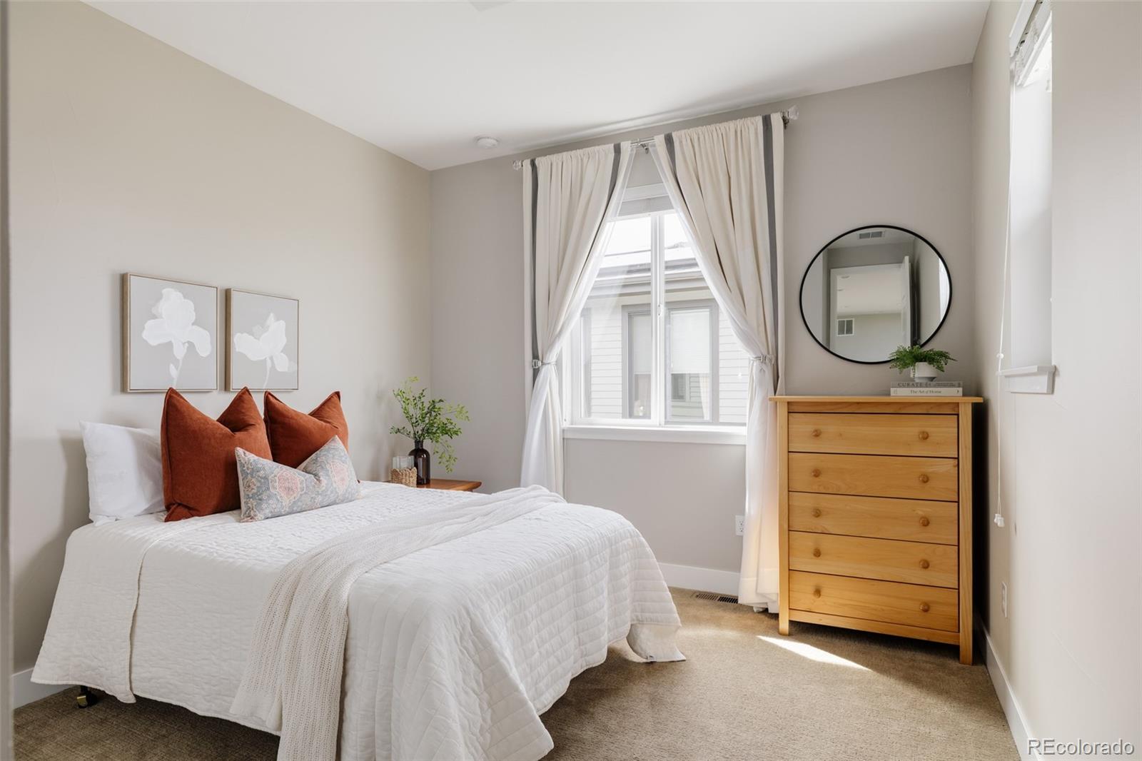 MLS Image #25 for 8586 e 51st avenue,denver, Colorado