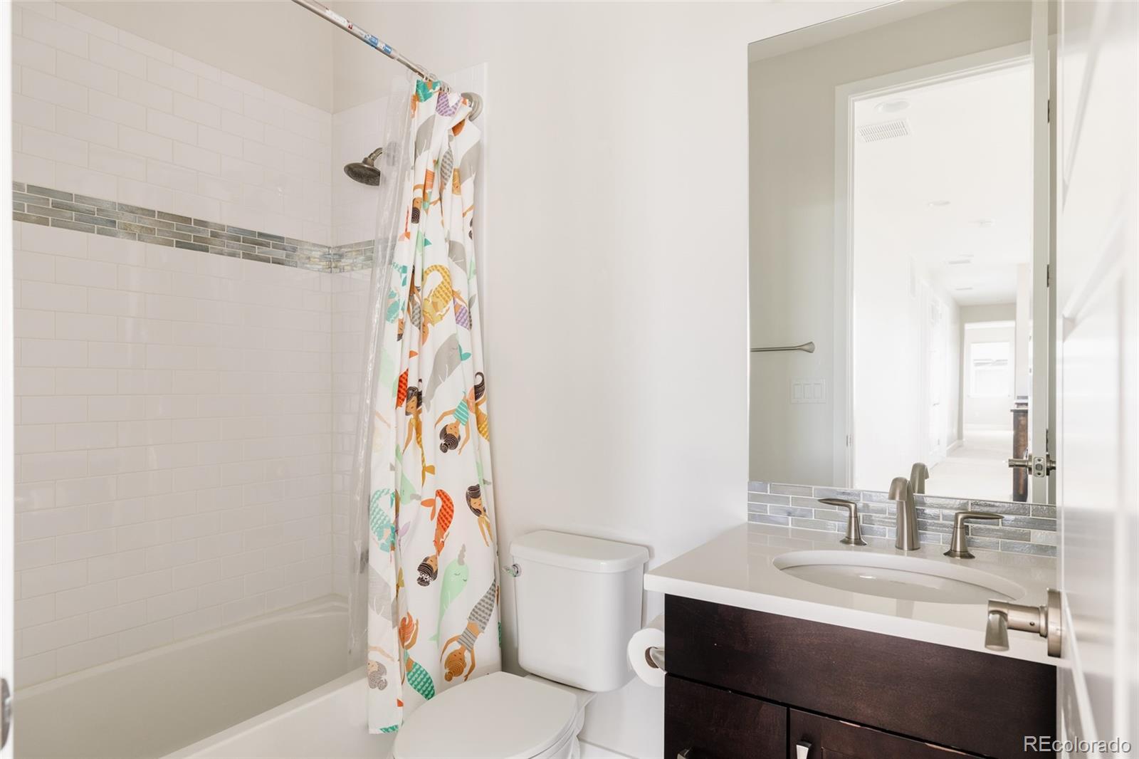 MLS Image #26 for 8586 e 51st avenue,denver, Colorado