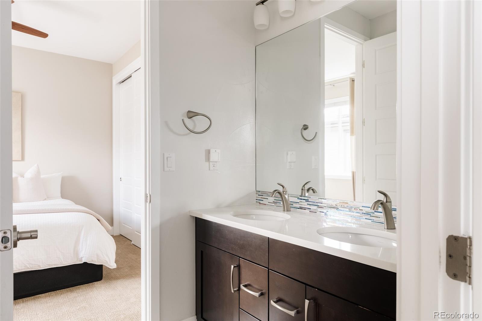 MLS Image #29 for 8586 e 51st avenue,denver, Colorado