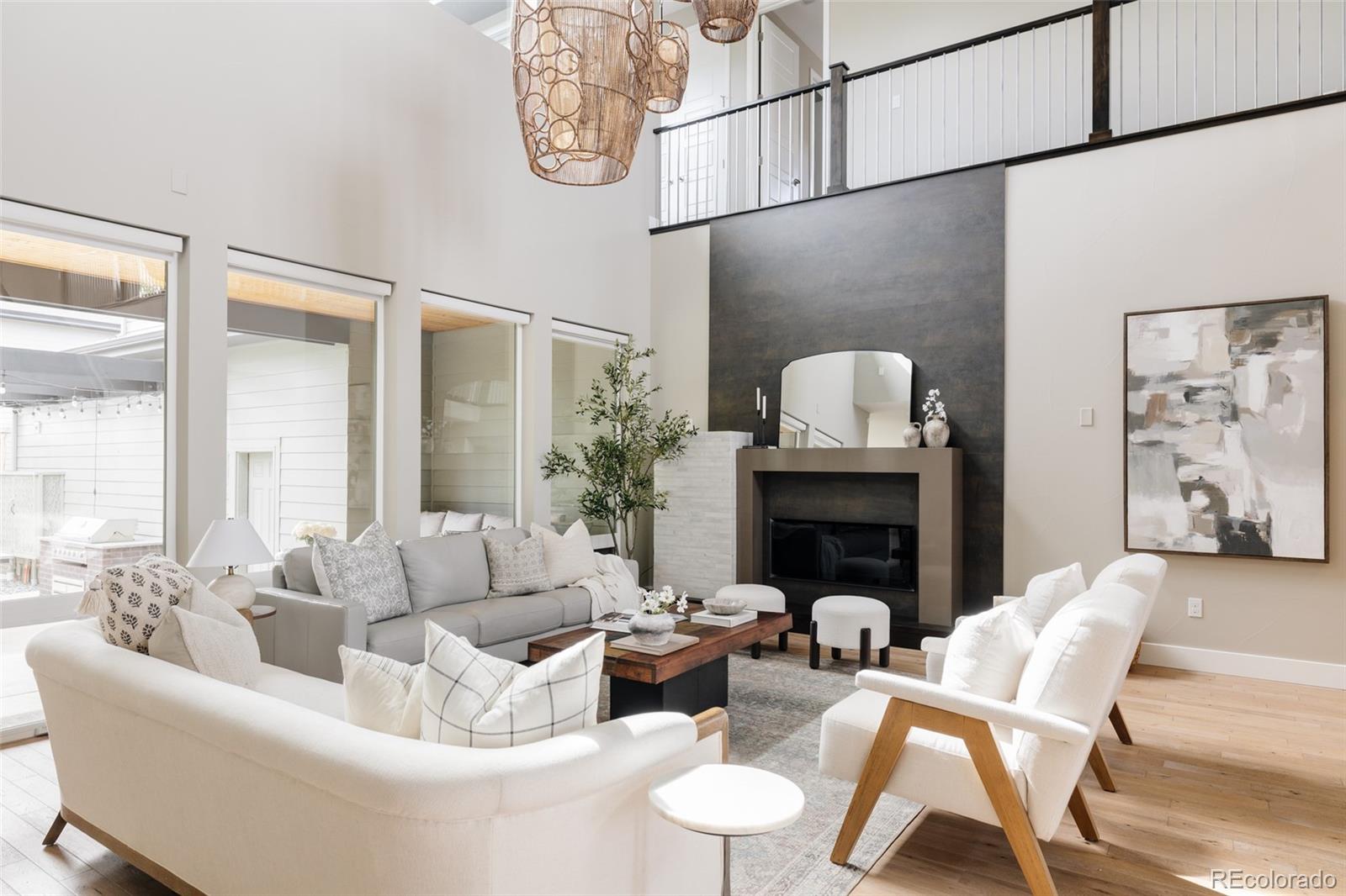 MLS Image #3 for 8586 e 51st avenue,denver, Colorado