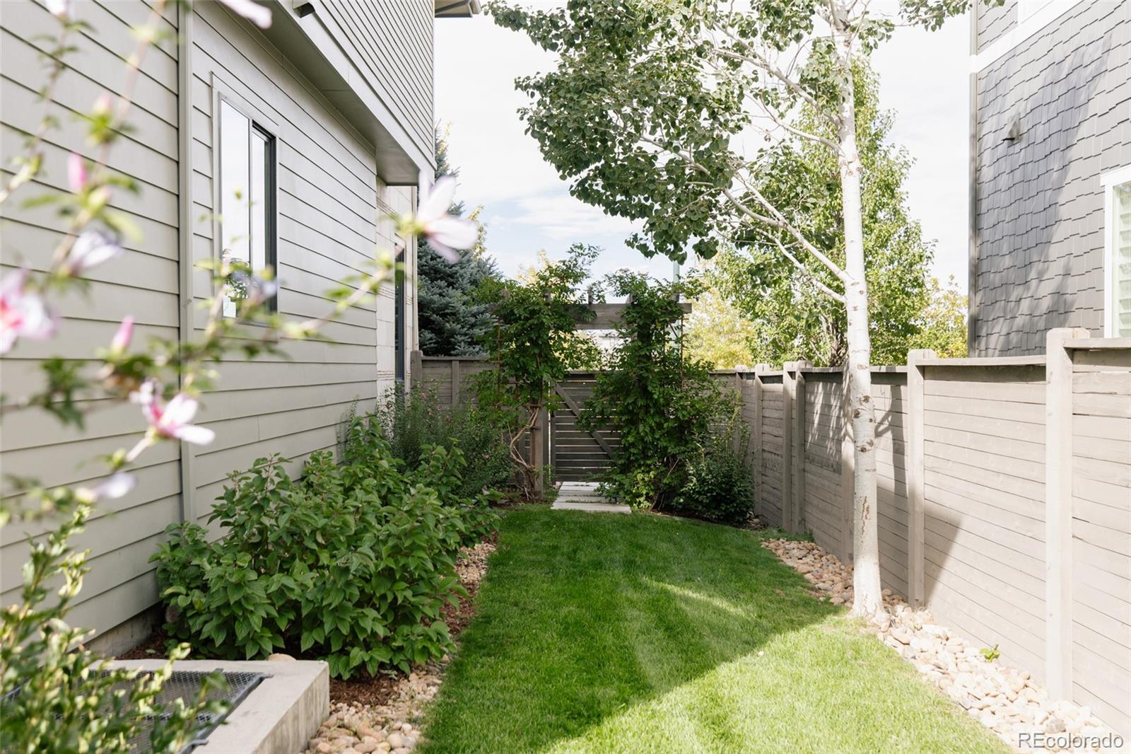MLS Image #42 for 8586 e 51st avenue,denver, Colorado