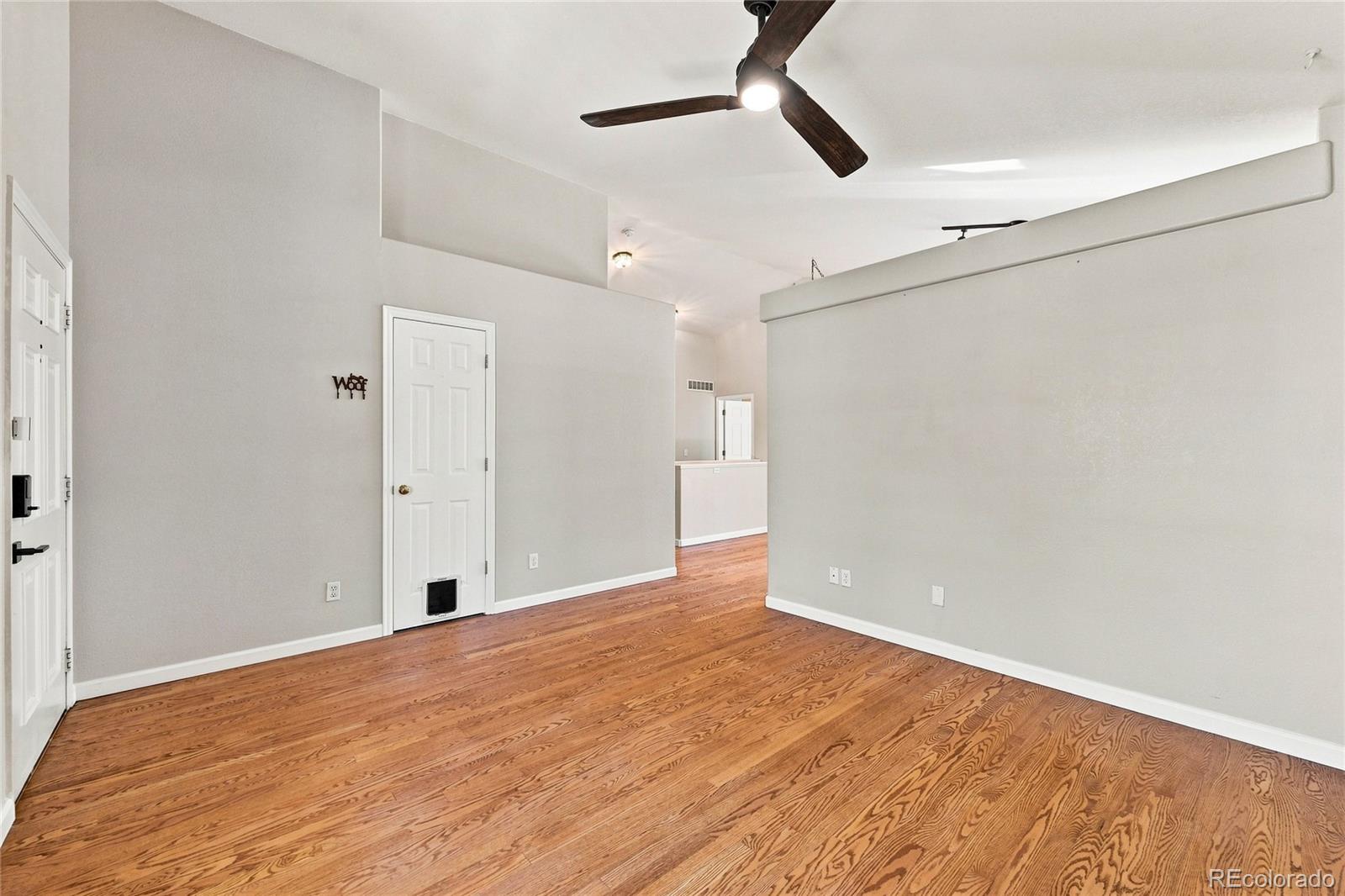 MLS Image #4 for 9712  queenscliffe drive,highlands ranch, Colorado